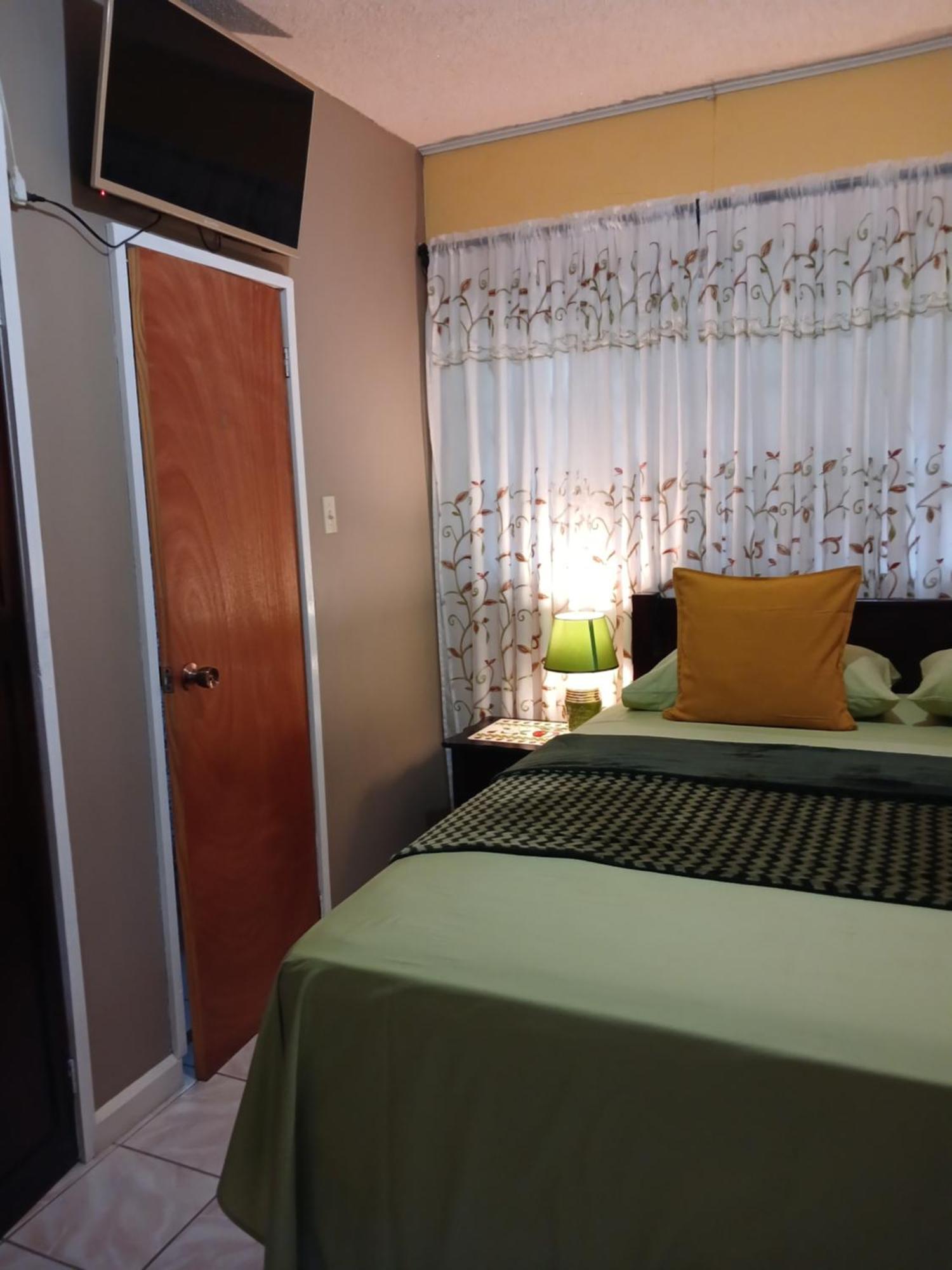 Ultimate Freedom Bed And Breakfast Santa Cruz Exterior foto