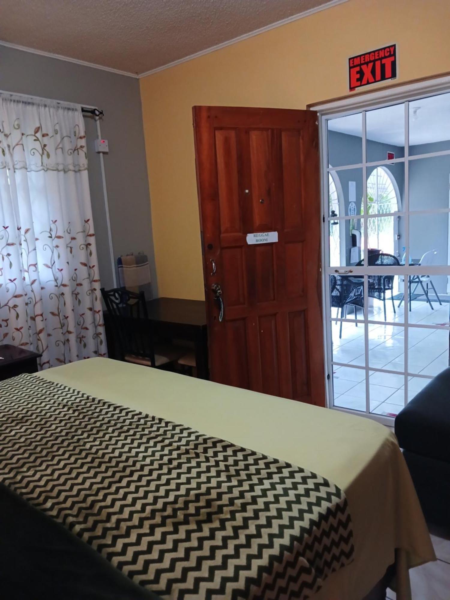 Ultimate Freedom Bed And Breakfast Santa Cruz Exterior foto